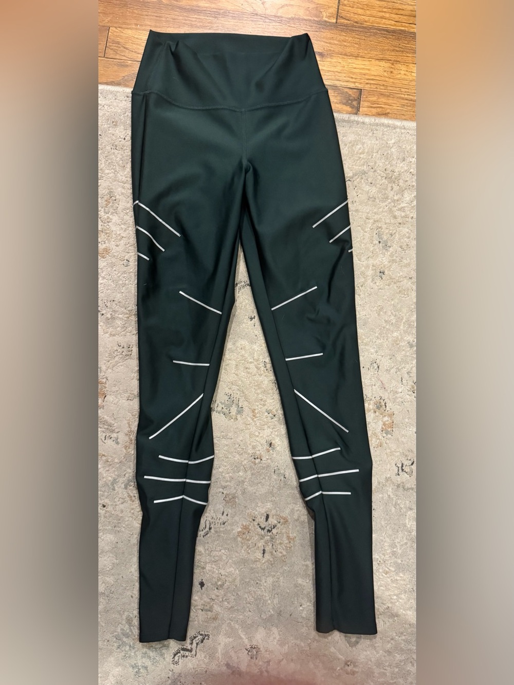 ALO Yoga Forest Green Leggings with reflective stripes